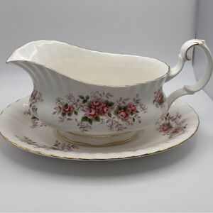 Royal Albert Lavender Rose China  Gravy Boat with Saucer